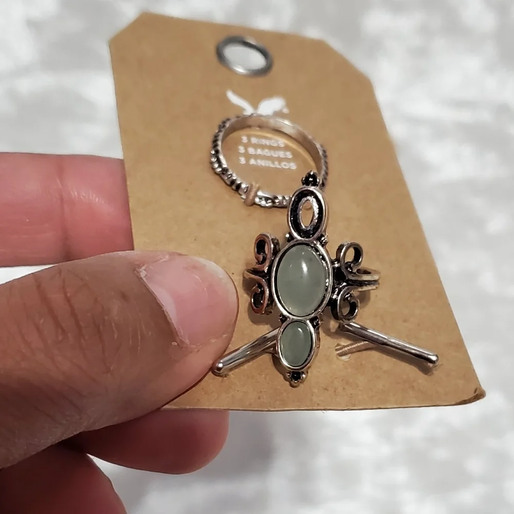 American Eagle Outfitter 5 Ring Set Size 7